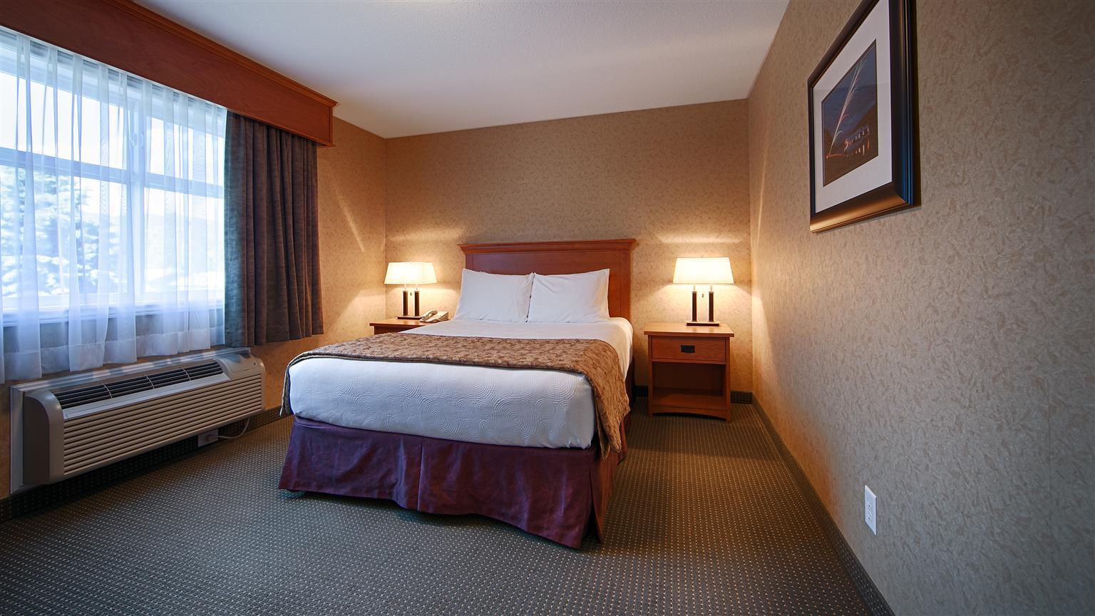 Best Western Sicamous Inn Buitenkant foto